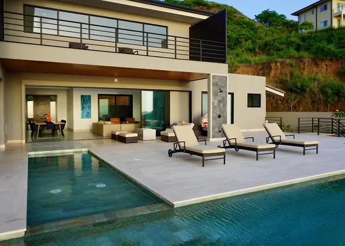 Villa Casa De Iluminacion - Gorgeous 5-br Oceanview With Private Infinity Pool *