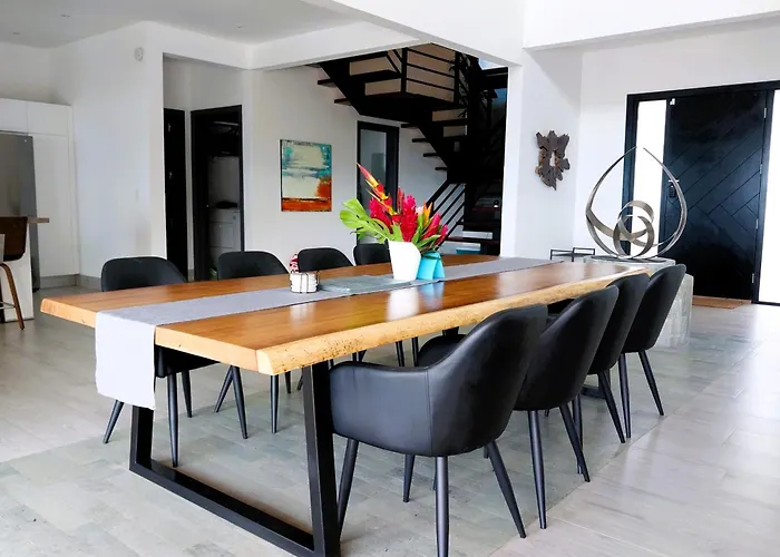 Casa De Iluminacion - Gorgeous 5-br Oceanview With Private Infinity Pool Pousada