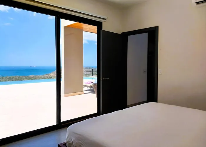Casa De Iluminacion - Gorgeous 5-br Oceanview With Private Infinity Pool *